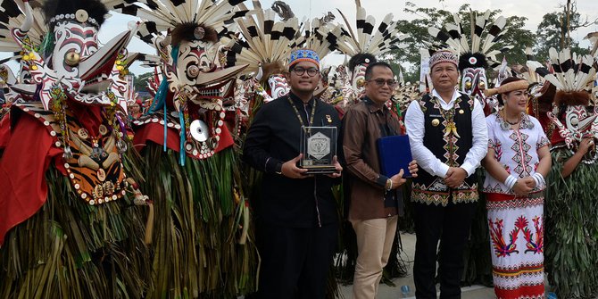 Amazing! Wonderful Indonesia ciptakan Rekor MURI di Mahakam Ulu