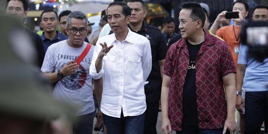 Jokowi minta timses tak terlena hasil survei