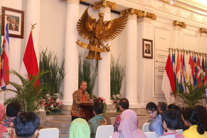 opening ceremony the asean youth interfaith camp 2018 di gedung pancasila