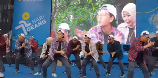 Melihat Sri Mulyani joget K-pop di Hari Oeang ke-72