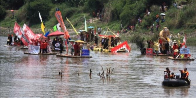 Sungai Bengawan Solo tercemar, PDAM krisis air bersih