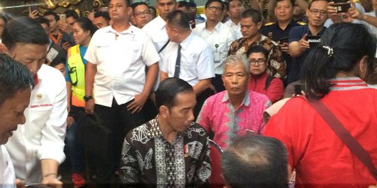 Jokowi perintahkan pencarian Lion Air JT 610 dilakukan malam hari gunakan lampu