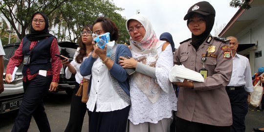 Cerita-cerita haru keluarga korban jatuhnya pesawat Lion Air