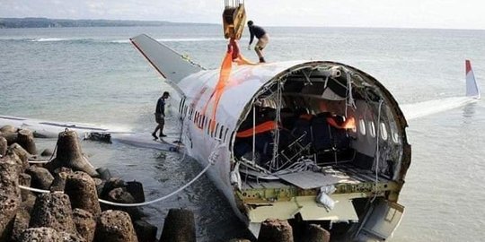 Foto beredar di medsos bagian pesawat Lion Air JT610 ditemukan hoaks!