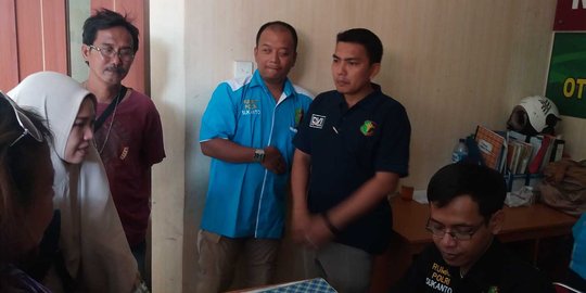 Ayah tak kuat, anak 14 tahun jemput jasad ibunya korban Lion Air 610