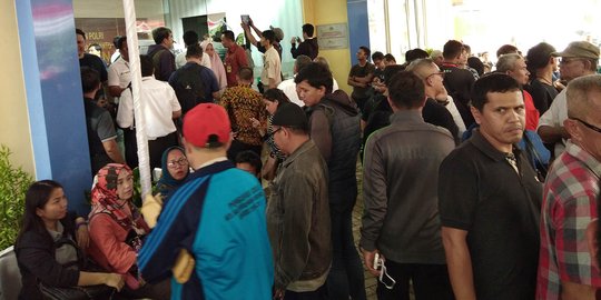 Ratusan keluarga korban Lion Air JT 610 datangi RS Polri jalani proses antemortem