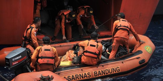 Singapura dan Australia tawarkan bantuan pencarian korban Lion Air jatuh