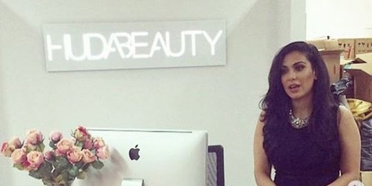 Kisah sukses pendiri Huda Beauty, selebgram yang jadi wanita terkaya dunia