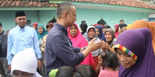 Blusukan ke kampung di Cianjur, Sekjen PAN Eddy Soeparno dicurhati emak-emak