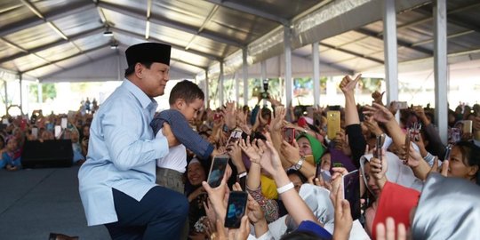 kampanye di depan anak anak rev1