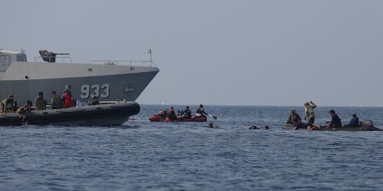 Dapat sinyal black box, tim SAR lihat banyak serpihan Lion Air di dasar laut