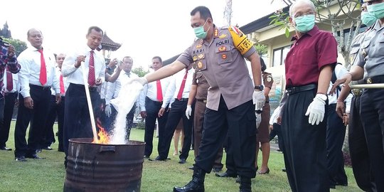 Polresta Denpasar musnahkan sabu & ekstasi senilai Rp 2 miliar