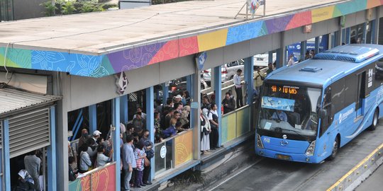 PT Transjakarta buka tiga rute baru