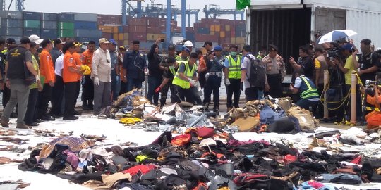 Basarnas serahkan puing pesawat Lion Air PK-LQP ke KNKT, investigasi dimulai