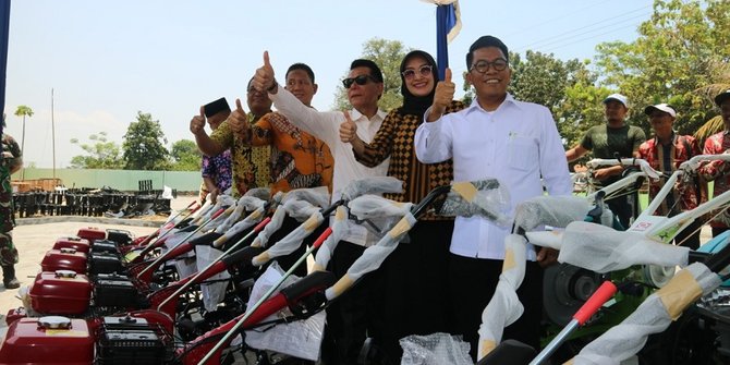 Cukai tak naik, Misbakhun puji Jokowi perhatikan aspirasi petani tembakau