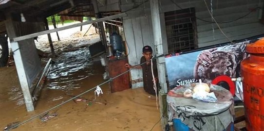 Banjir di Padang, 600 rumah terendam dan 3 jembatan rusak