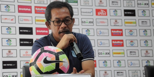 Aji Santoso Berniat Patenkan Posisi Dendy Sulistyawan sebagai Striker