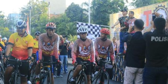 Kampanyekan Pemilu damai, 73 Brimob gowes sepeda dari Jatim ke Mako Brimob Depok