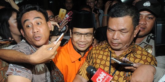 Ditahan usai jadi tersangka suap, Taufik Kurniawan mundur dari timses Prabowo-Sandi