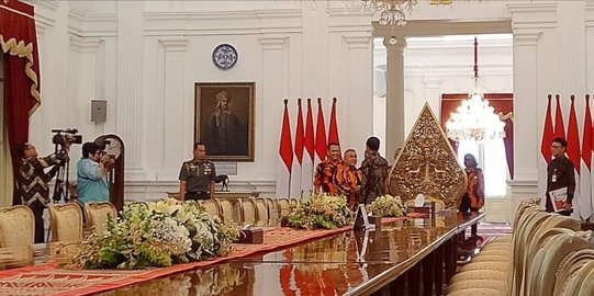 Presiden Jokowi bertemu pengurus Ormas Pemuda Pancasila di Istana