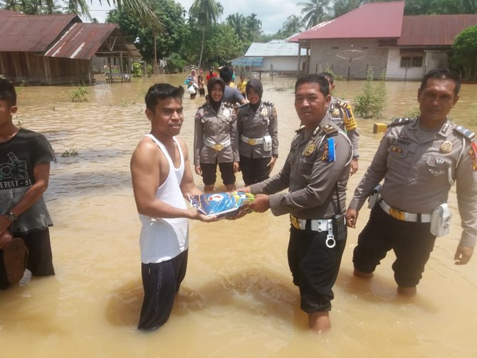 Sungai Kuantan meluap, 2.949 rumah dan 1.513 ha sawah 