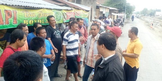 Tolak proyek KA Bandara Solo, warga sita alat berat dan usir pekerja