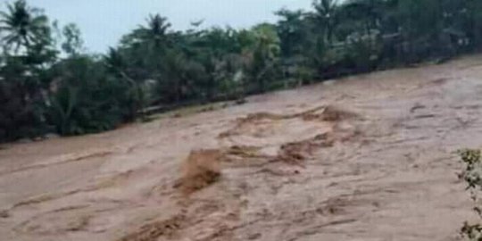 Banjir dan longsor terjang Tasikmalaya, 2 orang meninggal