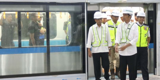 Kesan mereka begini rasanya naik MRT Jakarta