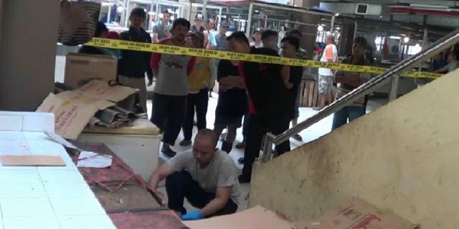 Terjatuh dari lantai 2, pedagang Pasar Cisalak Depok tewas seketika