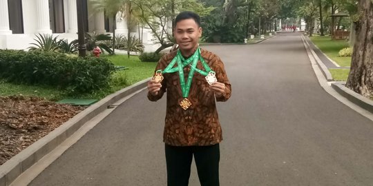 Jokowi sampaikan rakyat bangga dengan prestasi atlet angkat besi Eko Yuli