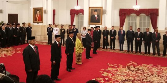 Presiden Jokowi beri gelar pahlawan nasional ke 6 Tokoh