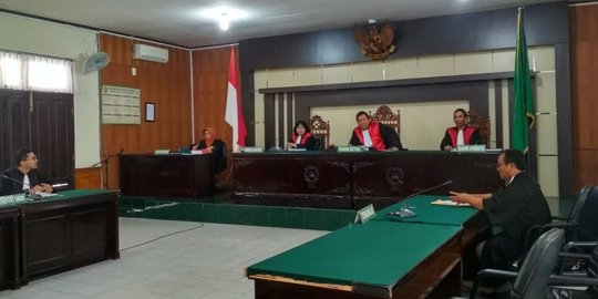 Teller bank embat uang nasabah Rp 444 juta dengan palsukan slip penarikan diadili