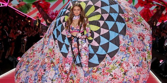 comeback 6 model paling dinanti di victoria's secret fashion show 2018