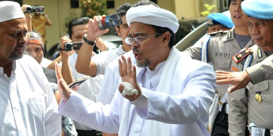 FPI Ungkap Kendala Pemulangan Habib Rizieq Syihab ke Indonesia