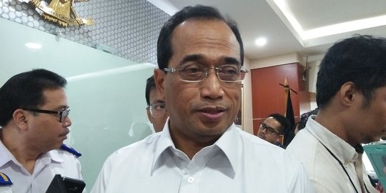 Menhub Beri Santunan Keluarga Korban Insiden 'Surabaya Membara'