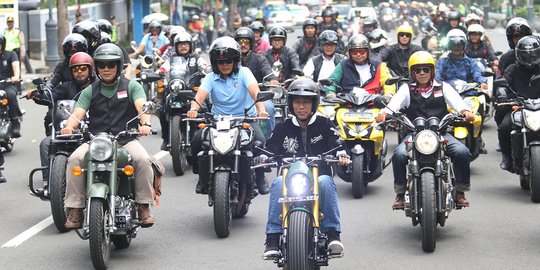 Jaket Bubur Ayam Jokowi Ternyata Pemberian Gibran