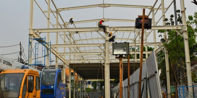 Pembangunan tahap finalisasi, pengoperasian Skybridge Pasar Tanah Abang ditunda