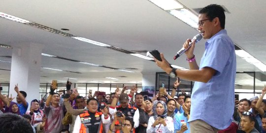 'Makam itu diduduki saja enggak boleh, ini malah dilangkahi sama Sandiaga'