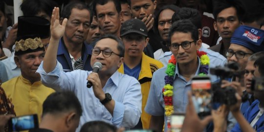 Sandiaga Didampingi Ketum PAN: Jeruk Kampar No 1, Pilpres No 2, Partai No 12