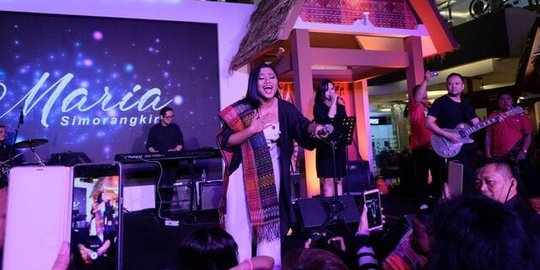 Maria Simorangkir Salut dengan Promosi Kemenpar untuk Danau Toba