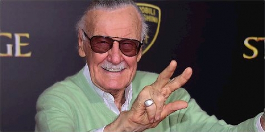 Stan Lee Identik dengan Kata \'Excelsior\', Apa Sih Artinya?