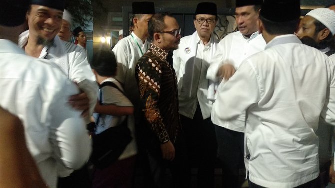 hanif dhakiri di rumah maruf amin