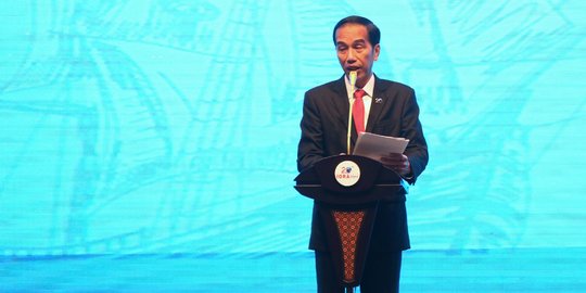 Kenakan Jas Abu-abu, Presiden Jokowi hadiri KTT ke 6 ASEAN-AS di Singapura