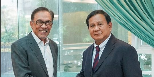 Anwar Ibrahim Sambut Prabowo di Malaysia: Dikunjungi Sahabat Lama