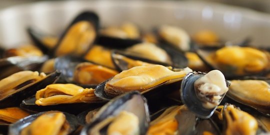 10 makanan bergizi super untuk jaga daya tahan tubuh di musim hujan