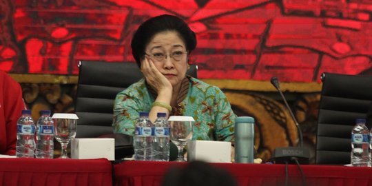 Ekspresi Megawati Usai Curhat di Depan Kader PDIP