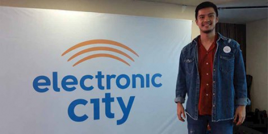 Morgan Oey dMorgan Oey dan Andra Alodita Kompak Hadiri Gathering Electronic Cityan Andra Alodita Kom