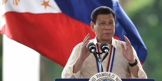 Duterte Kecam Latihan Militer di Laut China Selatan