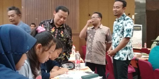 Bawaslu Sebut Kasus Pemasangan Poster Raja Jokowi Sedang Diproses