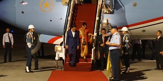 Usai Hadiri KTT APEC di Papua Nugini, Jokowi Bertolak ke Surabaya